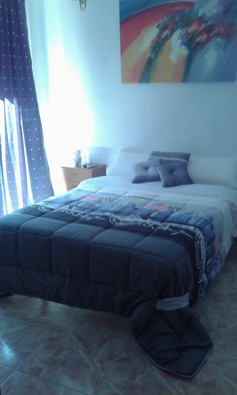 Comet Suites Almona Granada Værelse billede