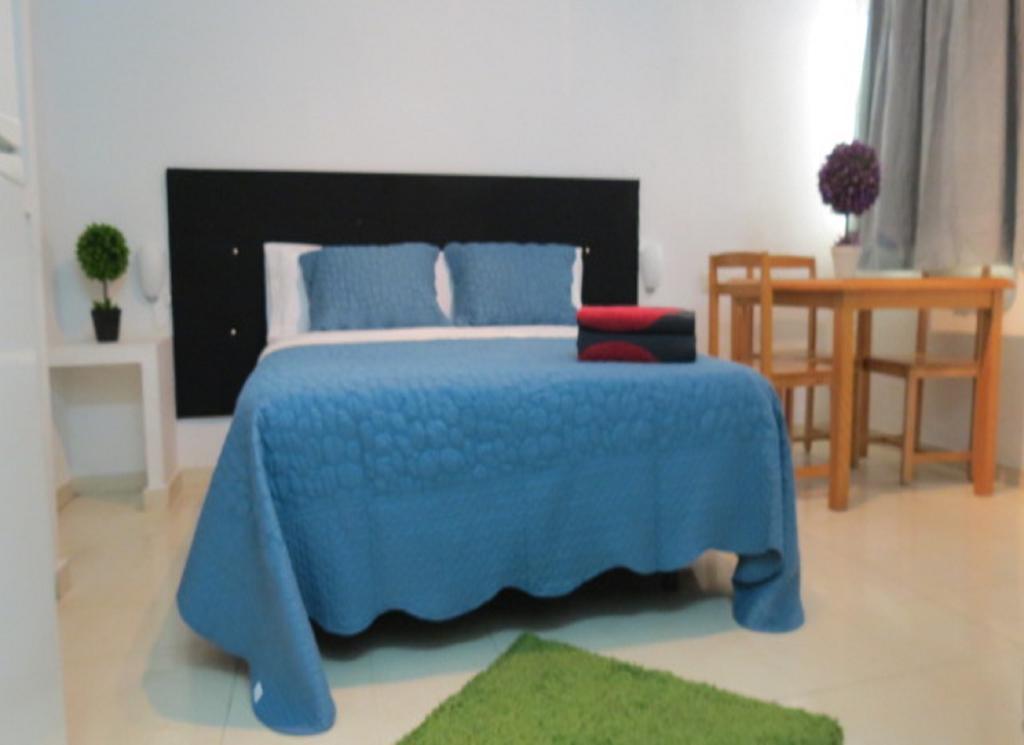 Comet Suites Almona Granada Værelse billede