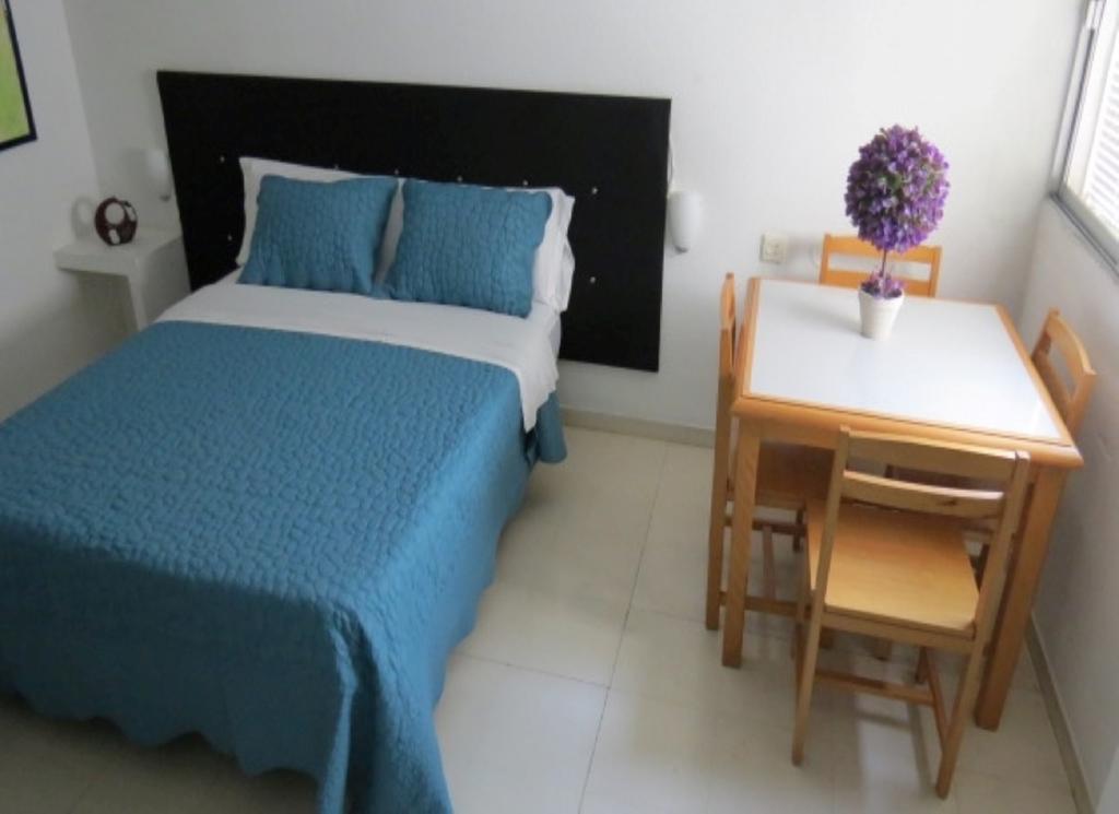 Comet Suites Almona Granada Værelse billede