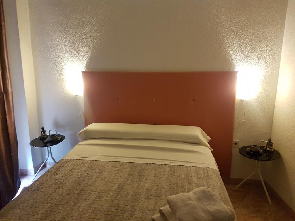 Comet Suites Almona Granada Eksteriør billede